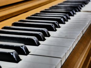 lekcje pianina wpływają na rozwój dziecka